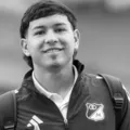 Jovem promessa de 18 anos morre após passar mal em campo imagem