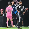 Lionel Messi deixa jogo lesionado às vésperas da Copa do Mundo imagem