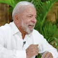 Lula está em  Salvador para tirar o baixo astral da chapa governista imagem