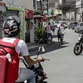 Lula revoga curso obrigatório e idade mínima de 21 anos para motoboys imagem