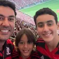 Mãe de meninos mortos pelo pai fala pela primeira vez após o crime imagem