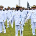 Marinha lança concurso nacional com salário de R$ 9,6 mil imagem