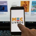 MEC Livros amplia acervo para 25 mil obras imagem