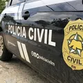 Menina de 6 anos é baleada pelo irmão após brincadeira com espingarda imagem