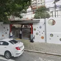 "Meninas estupráveis": alunos são suspensos após enquete misógina imagem