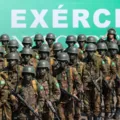 Militares condenados por tentativa de golpe são presos pelo Exército imagem