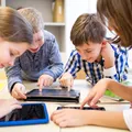 Minecraft x Roblox: escolas e famílias usam jogos eletrônicos como aliados da educação imagem