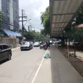Motociclista atropela pedestre na contramão e é preso após perseguição imagem