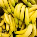Nem geladeira, nem fruteira: onde guardar bananas para durar mais imagem