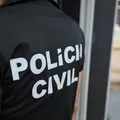 Pai é preso por tentar matar filho de 11 meses com capacete na Bahia imagem