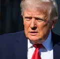 Petróleo sobe 8% após falas de Trump sobre bloquear estreito de Ormuz imagem