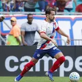 “Pode ganhar jogos”: Rogério Ceni sai em defesa de Éverton Ribeiro imagem