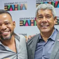 Prefeito muda de lado e afirma apoio à reeleição de Jerônimo Rodrigues imagem