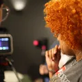 Projeto abre curso gratuito de roteiro para séries em todo o Brasil imagem