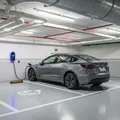 Projeto regulamenta instalação de ponto de recarga de carros  elétricos em condomínios imagem