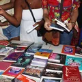 Quer livros grátis? Evento troca doações por leitura em Salvador imagem