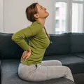 Saiba as melhores formas de aliviar dores no corpo após o Carnaval imagem