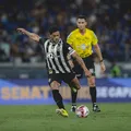 "Sangue quente", justifica Hulk sobre briga em Cruzeiro x Atlético-MG imagem