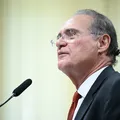 Senador acusa cunhada de Motta de ter recebido R$ 140 mi do Master imagem