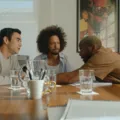 Série brasileira ganha destaque em festival na França; conheça imagem