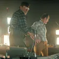 Só 8 episódios: a série nova de mistério da Netflix ideal para quinta imagem