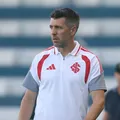 Técnico do Inter culpa mística do Barradão por derrota para o Vitória imagem