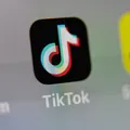 TikTok anuncia restrições para menores de 16 anos na plataforma; saiba quais imagem