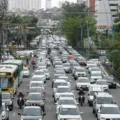 Uber e 99 na Bahia: guerra e combustíveis podem deixar corridas mais caras imagem