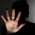 Violência contra a mulher: saiba como funciona o anonimato no Disque Denúncia imagem
