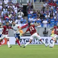 Vitória contratou 4x mais e gastou menos que Bahia na janela imagem