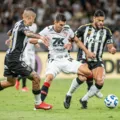 Vitória defende invencibilidade de oito anos contra o Atlético-MG imagem