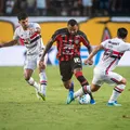 Vitória iguala feito de 24 anos após bater o São Paulo no Barradão imagem