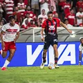Vitória não costuma ter vida fácil contra o CRB em Alagoas; relembre imagem