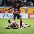 Vitória vence a Jacuipense nos pênaltis e chega à final do Baianão imagem