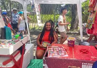 Adeus e estreia: ambulantes encerram Carnaval com diferentes sensações