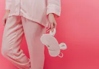 Aeroporto incita proibição de pessoas de pijamas durante voos