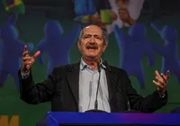 Aldo Rebelo reage após ser trocado por Joaquim Barbosa no DC