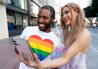 Aplicativos de namoro são usados para combater emboscadas contra LGBTs