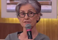 Após caso de transfobia, Cássia Kis presta depoimento em delegacia