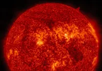 Artemis 2: tempestade solar ameaça segurança de astronautas rumo à Lua