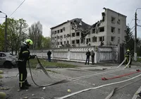 Ataques russos deixam 16 mortos e centenas de feridos em Kiev e Odessa imagem