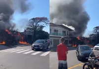 Avião de pequeno porte cai em restaurante e deixa três mortos