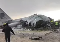 Avião militar sofre acidente na Bolívia e deixa 15 mortos imagem