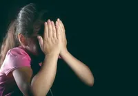 Avó, tio e vizinho são presos por estuprar criança de 10 anos