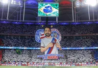 Bamor faz bandeirão homenageando Everton Ribeiro após câncer