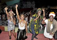 Bob Marley é celebrado com shows, cinema e samba-reggae em Salvador imagem