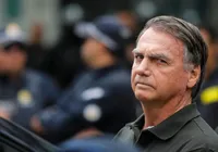 Bolsonaro apresenta queda de inflamação e melhora na UTI