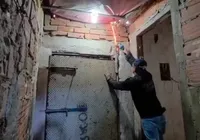 “Bunker” do CV, com porta de 350 kg, é estourado pela polícia