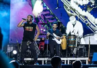 Cantor de rock é preso após ser condenado pelo crime de estupro imagem