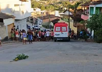Carro desgovernado invade casa e mata avó e neto no interior da Bahia